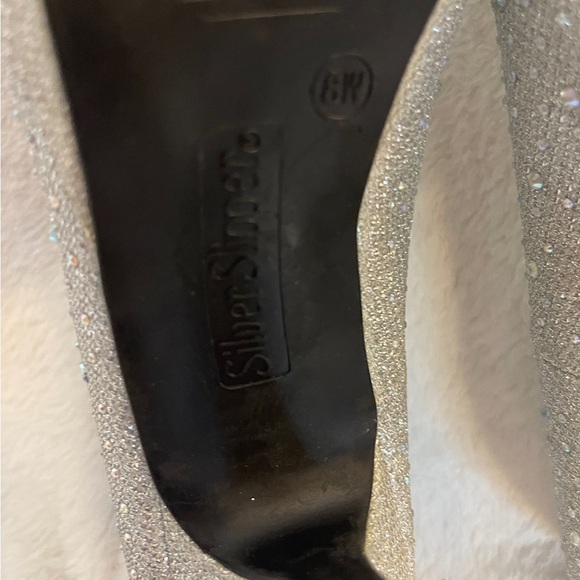 Silver Glitter High Heels with Pointed Toe - Picture 7 of 8